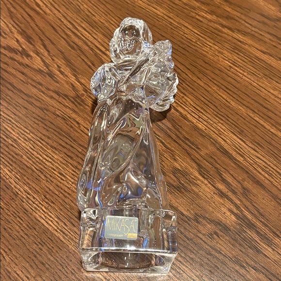 Mikasa Angel figurine - Picture 4 of 8